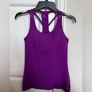 GapFit Crisscross Back Tank w/built-in bra